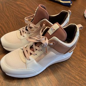 Michael Kors Georgie Trainer Women Wedge Sneakers Soft Pink white mesh 8.5 New